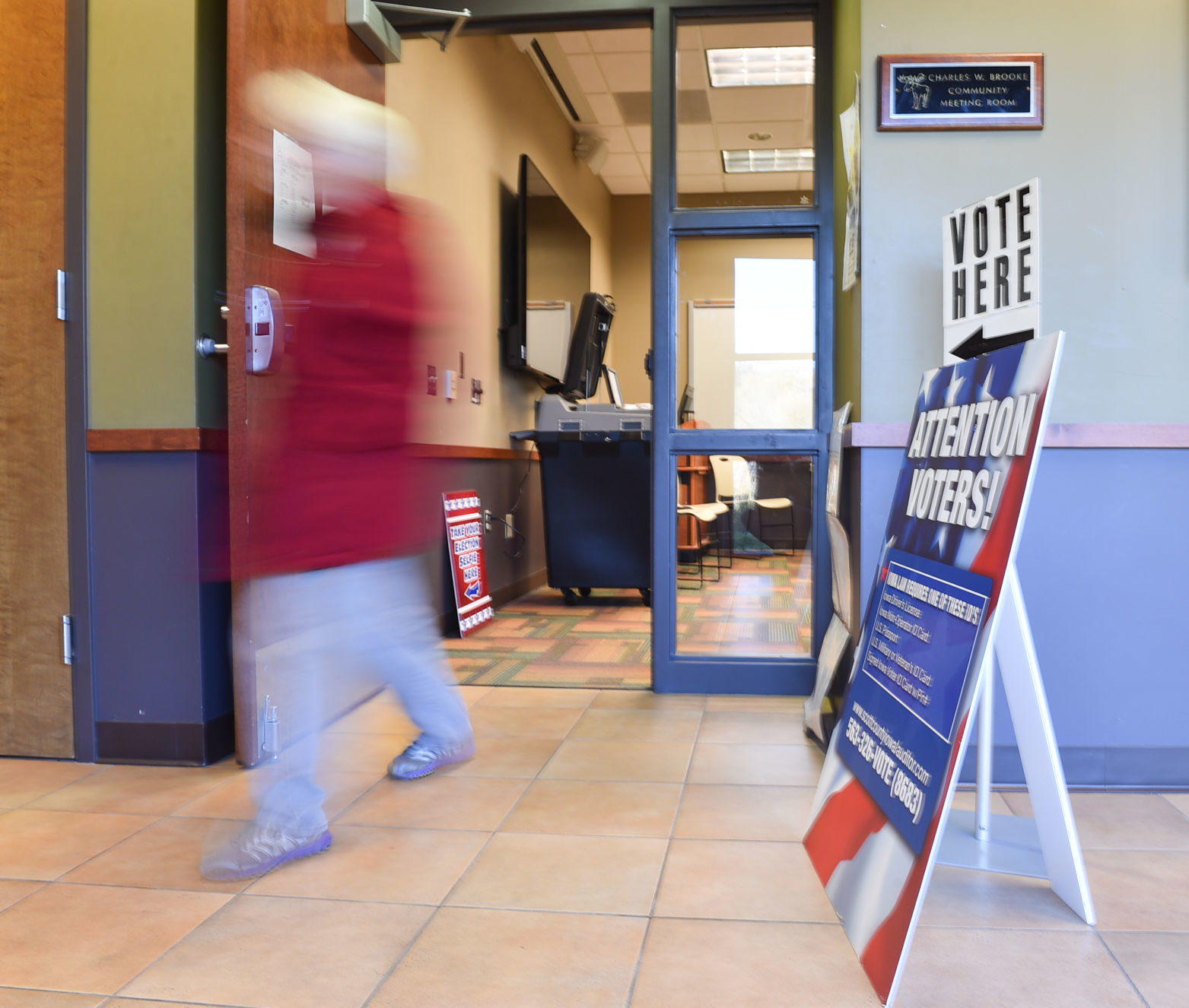 110519-voting-011a.JPG
